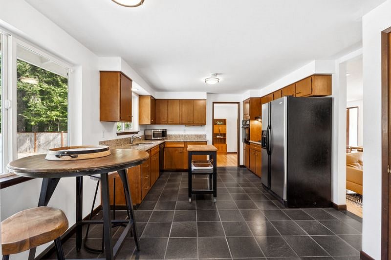 Furnished Finder property 598607_1 photo 9