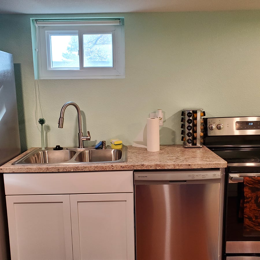 Furnished Finder property 598645_3 photo 8
