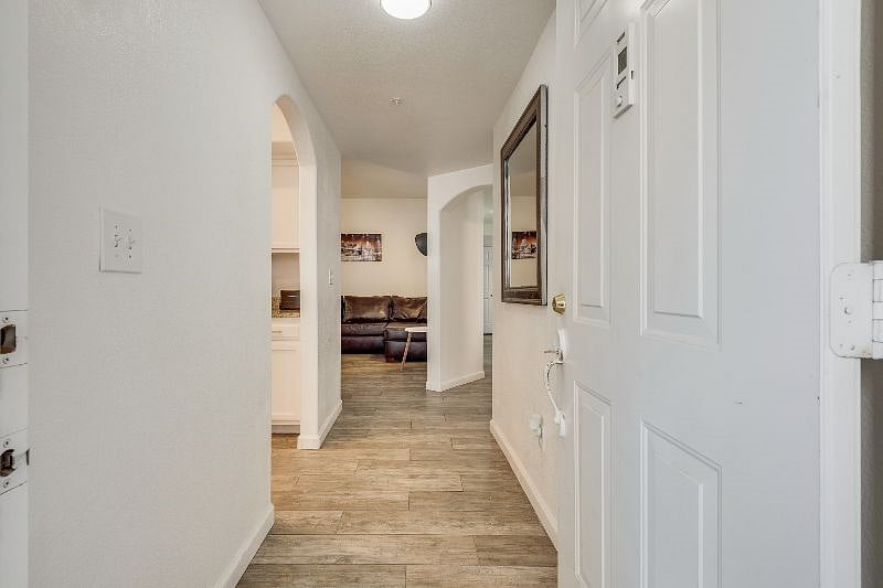 Furnished Finder property 598654_1 photo 2