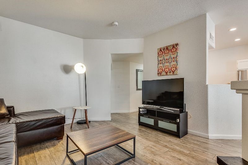 Furnished Finder property 598654_1 photo 5