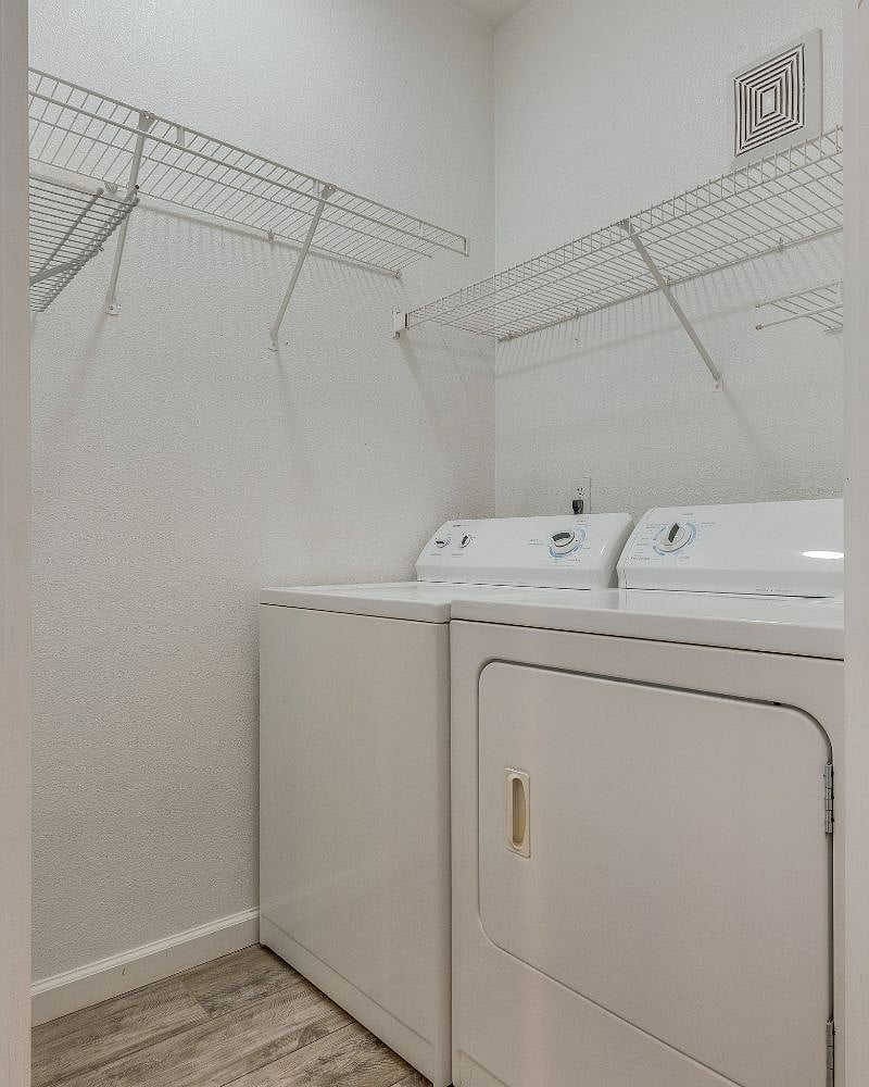 Furnished Finder property 598654_1 photo 11
