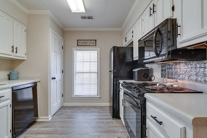 Furnished Finder property 598666_1 photo 13