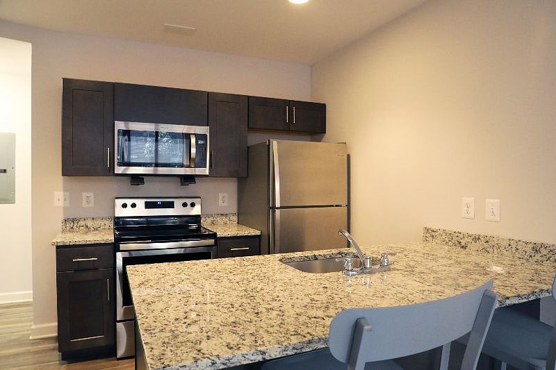 Furnished Finder property 598668_2 photo 6