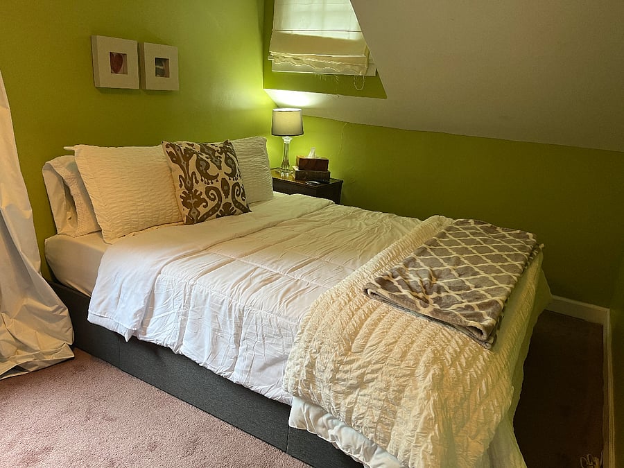 Another bedroom