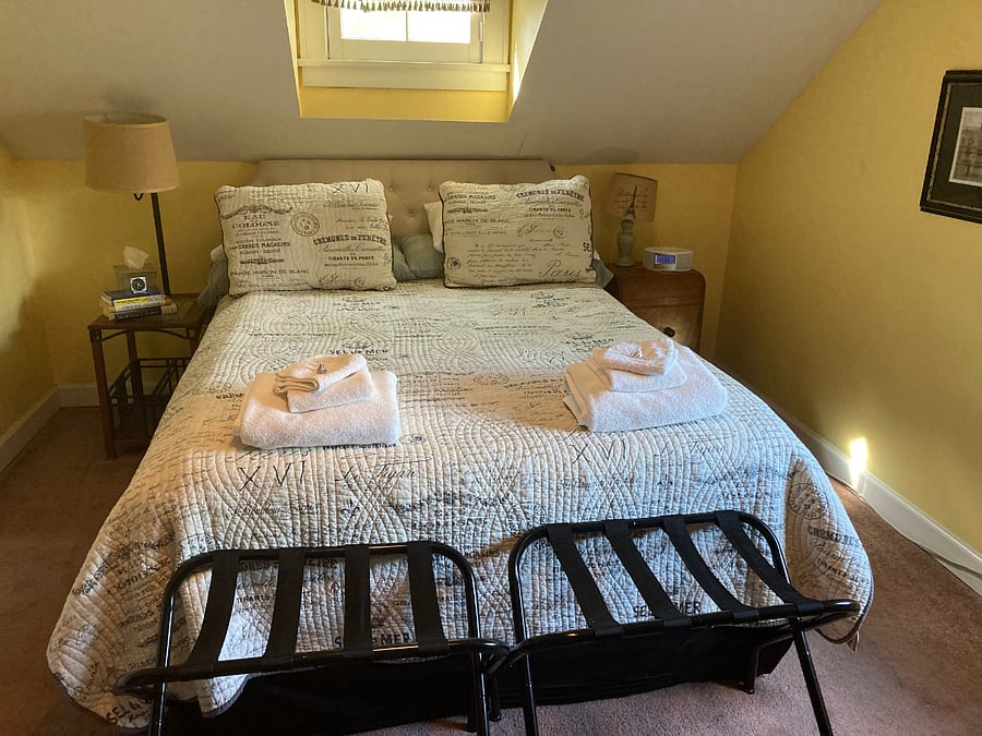 Another bedroom 