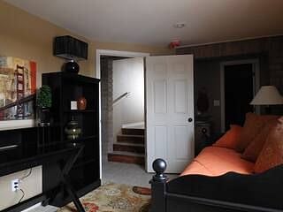 Furnished Finder property 598775_1 photo 6