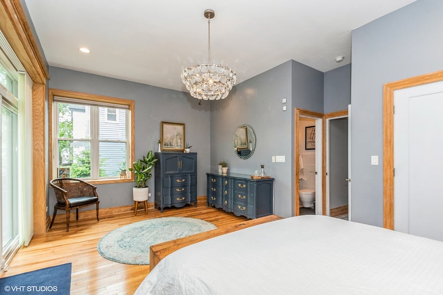 Master bedroom sitting area.