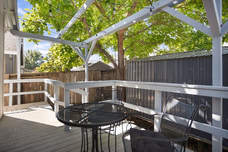 Furnished Finder property 598826_1 photo 11