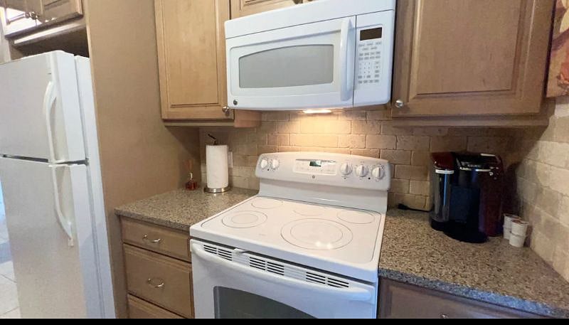 Furnished Finder property 598878_1 photo 9