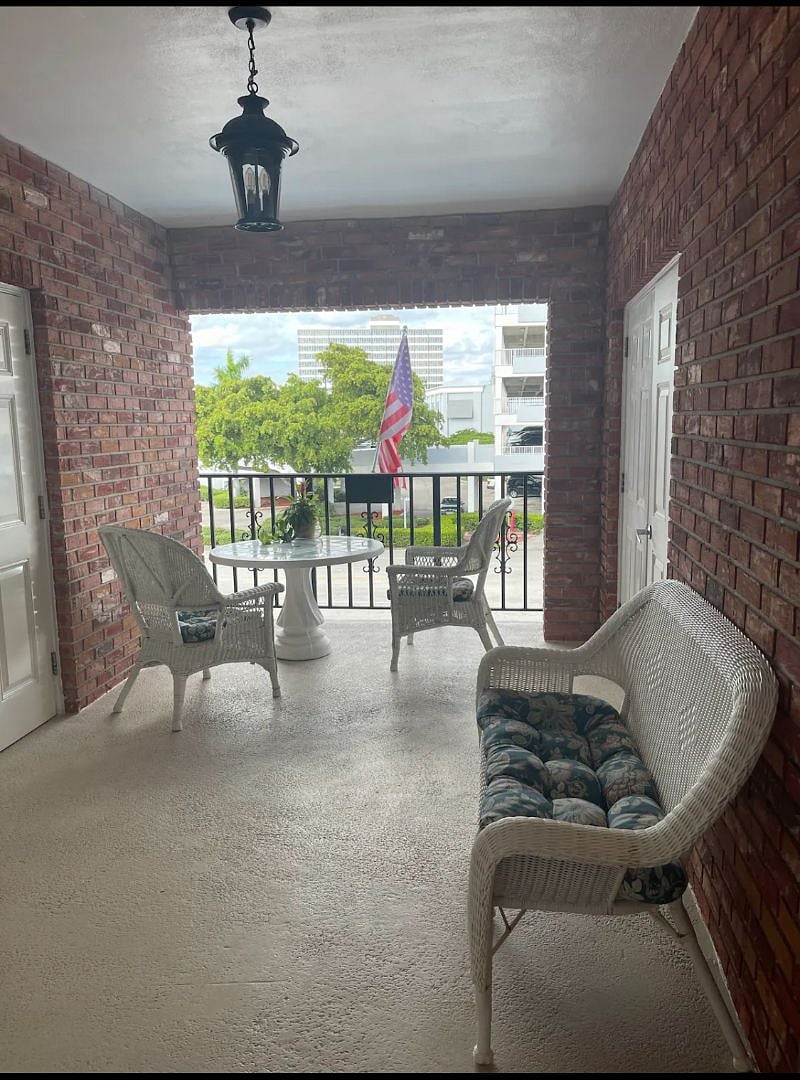 Laundry room to the right. This is the seating area