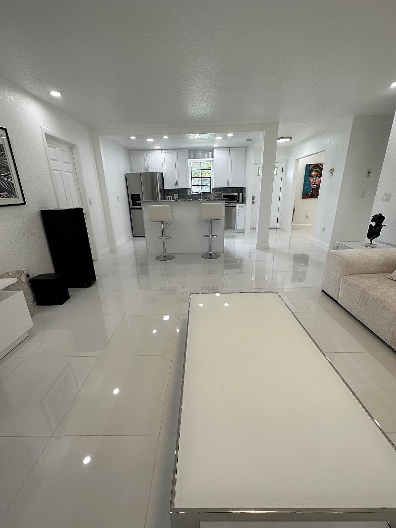 Furnished Finder property 598883_1 photo 11