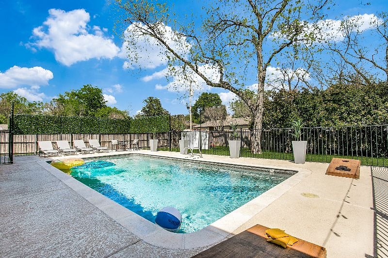 Furnished Finder property 598897_1 photo 14