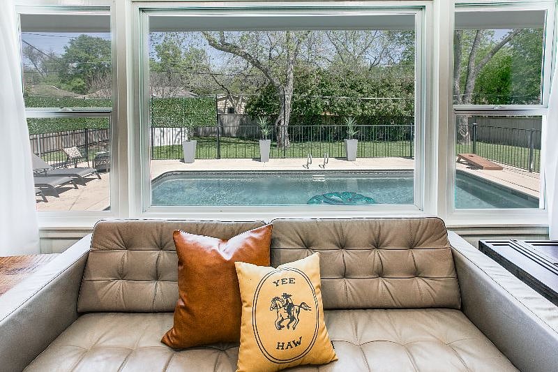 Furnished Finder property 598897_1 photo 25