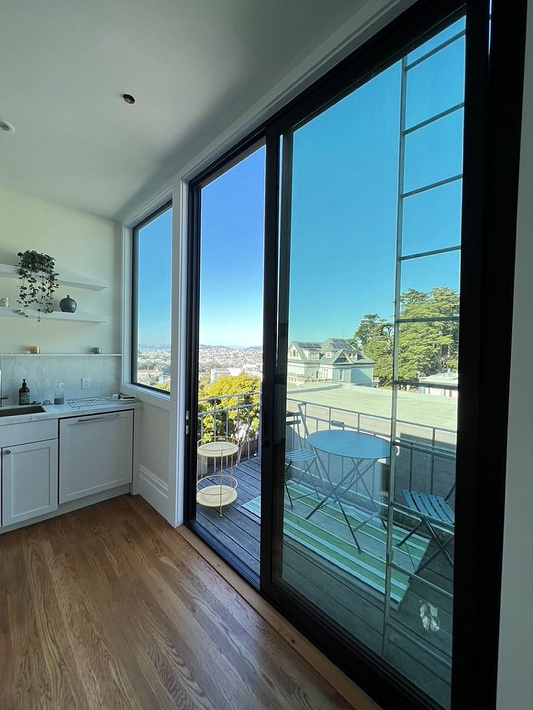 Furnished Finder property 598906_1 photo 25
