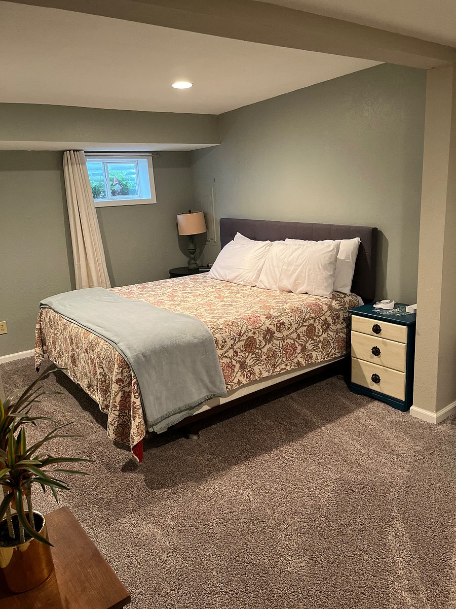 King Bedroom