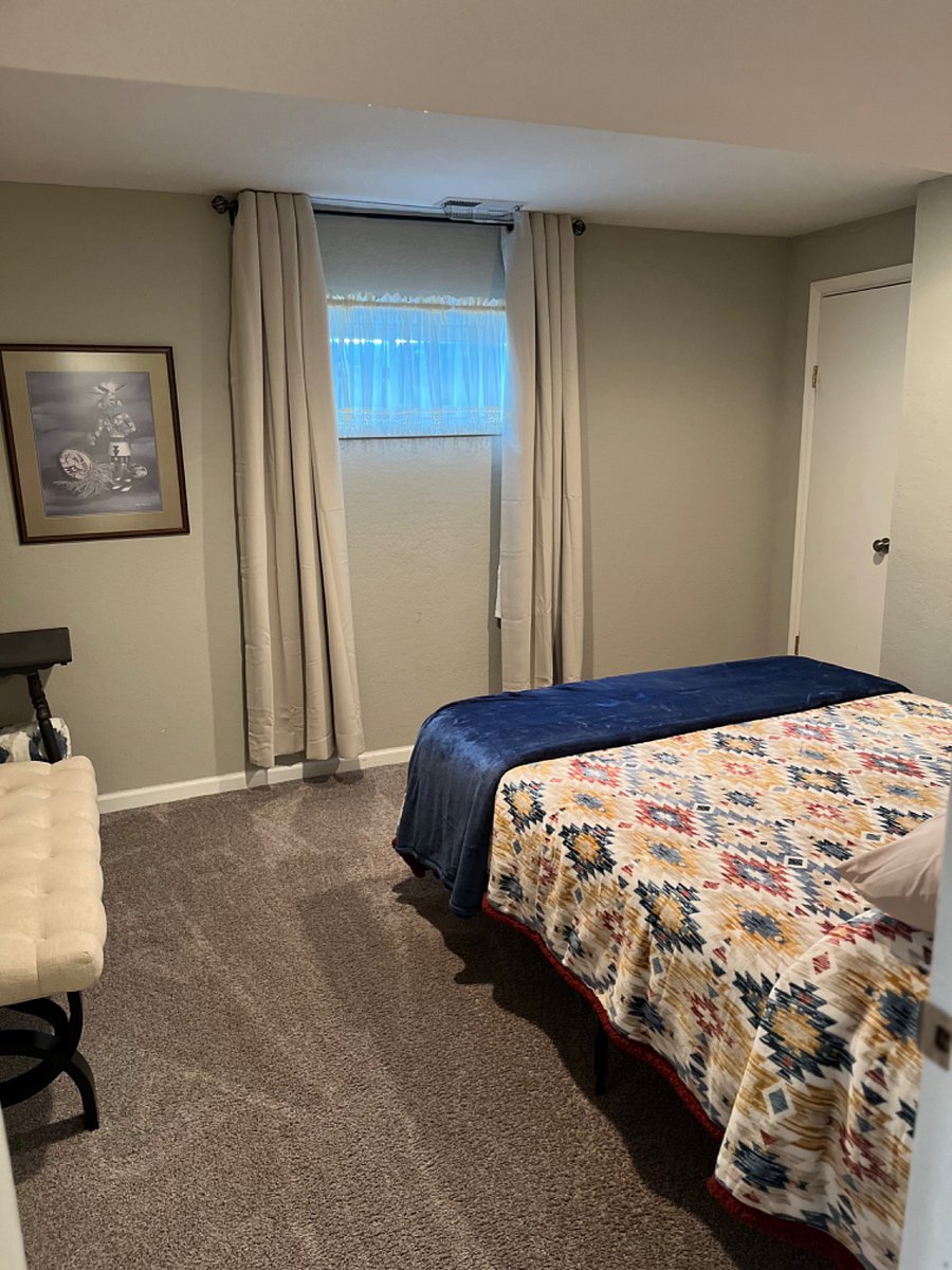 Queen Bedroom