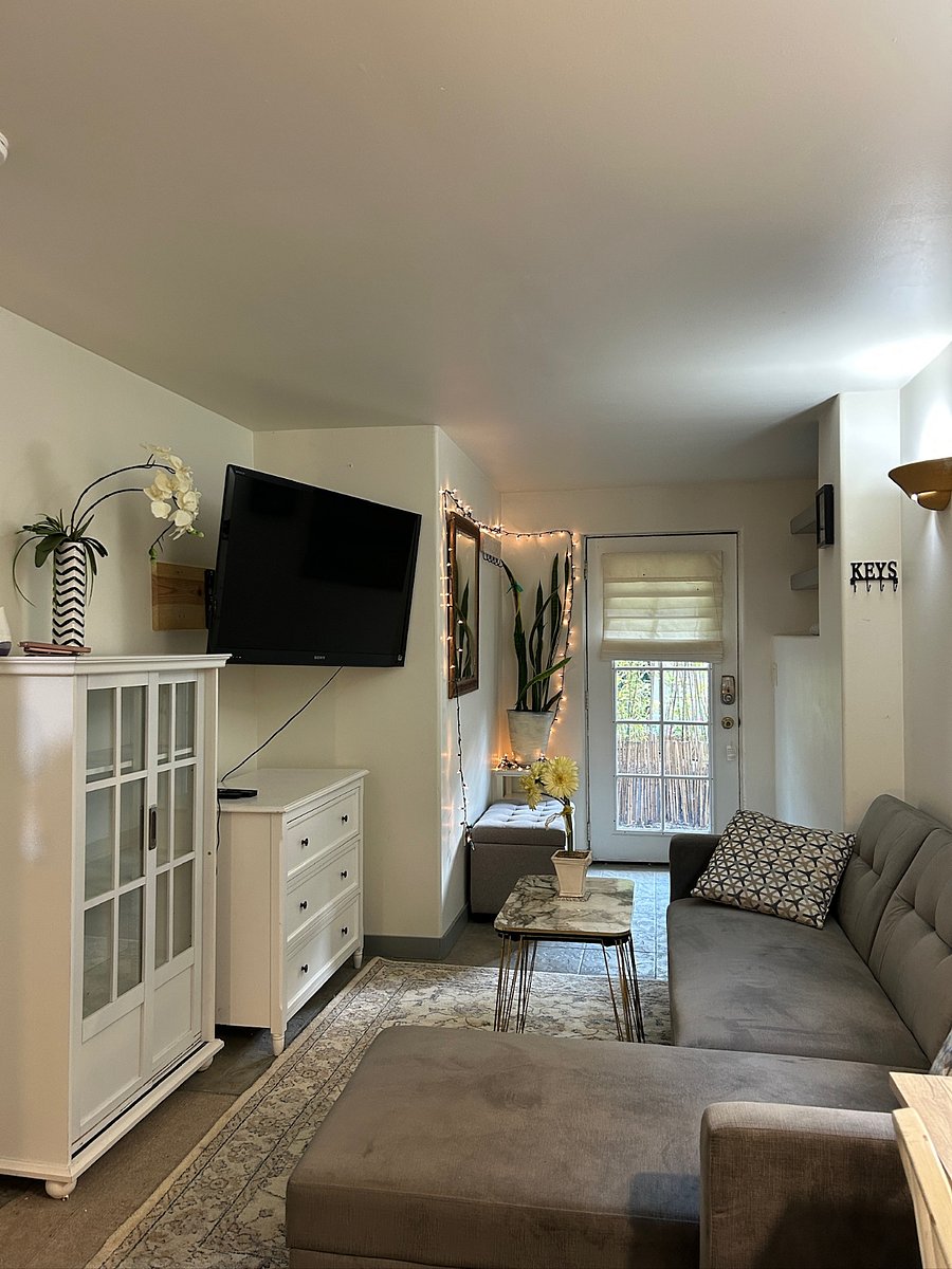 Furnished Finder property 599002_1 photo 6