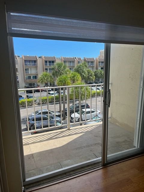 Furnished Finder property 599021_1 photo 9