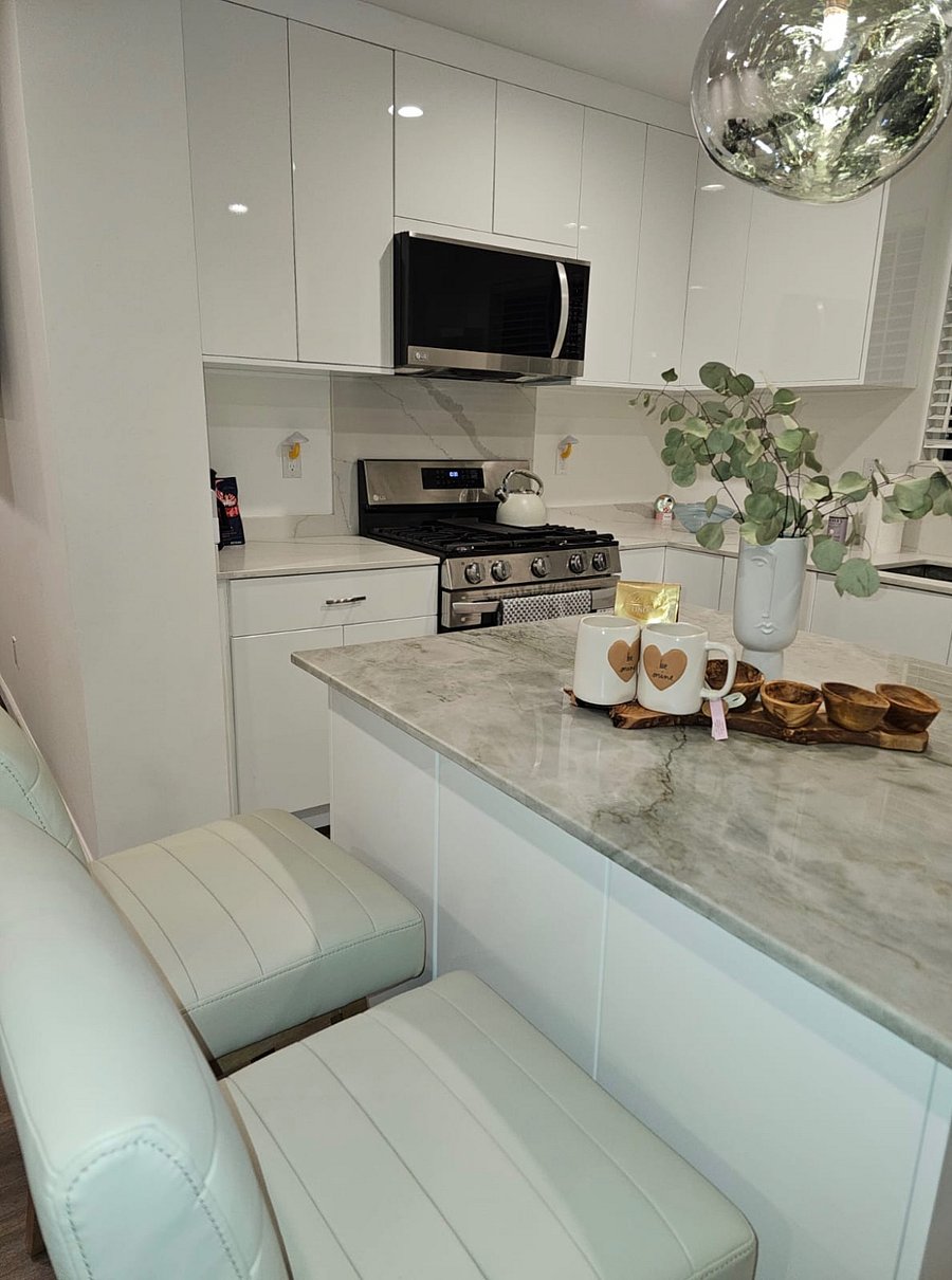Furnished Finder property 599026_1 photo 3