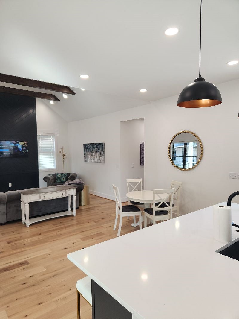 Furnished Finder property 599034_1 photo 4