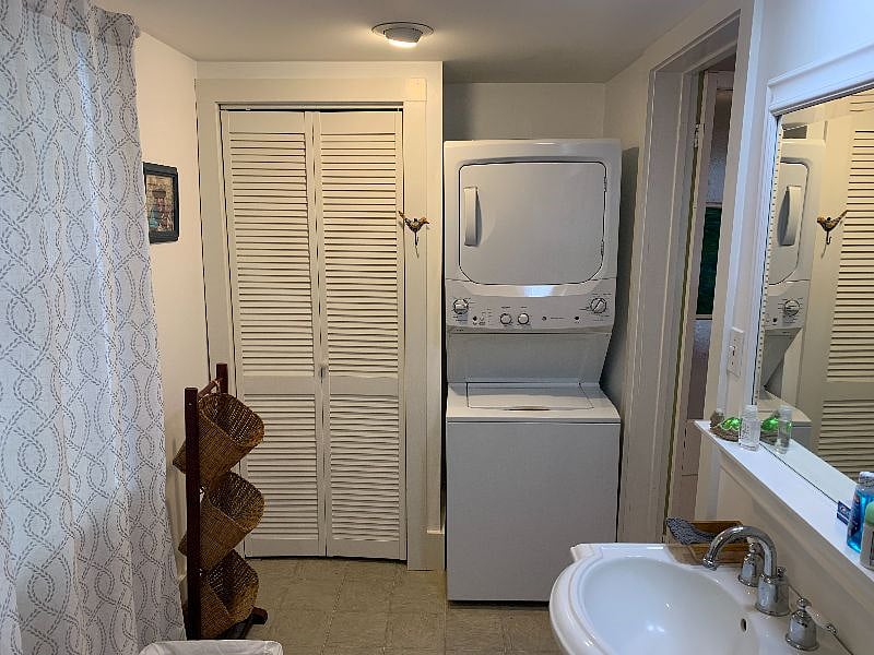 Furnished Finder property 599079_1 photo 16