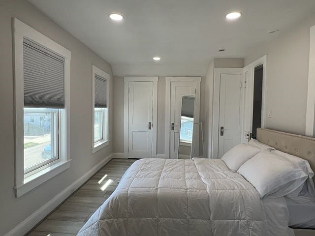 Room #2R Second Floor 
Queen Bed 
Double Closet and Desk Area
