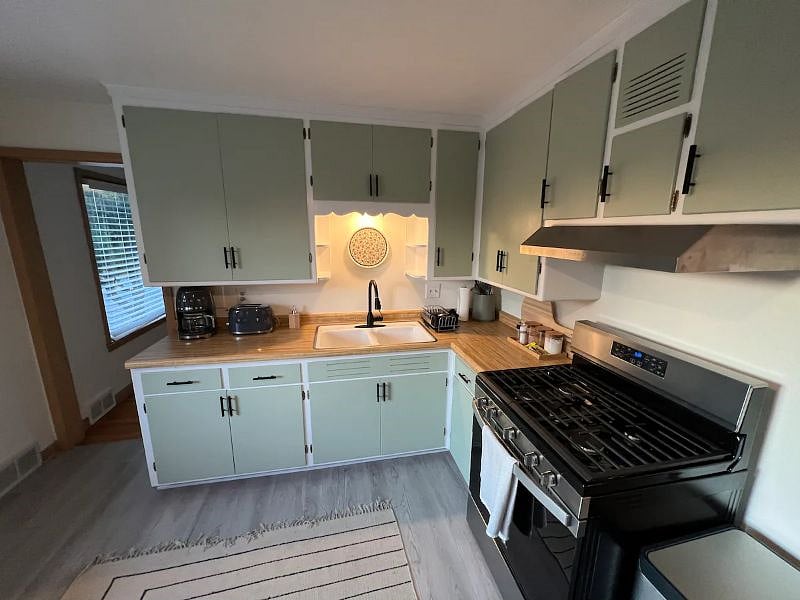 Furnished Finder property 599142_1 photo 21
