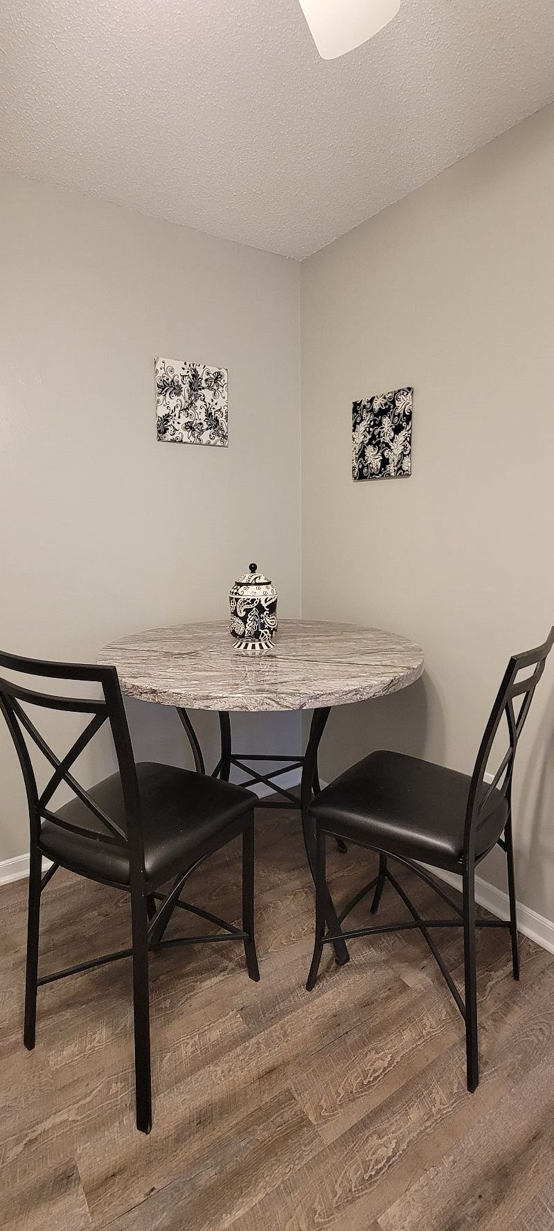 Medical Center Condo. Eat in Kitchen.