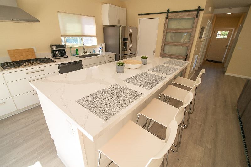 Furnished Finder property 599252_1 photo 25