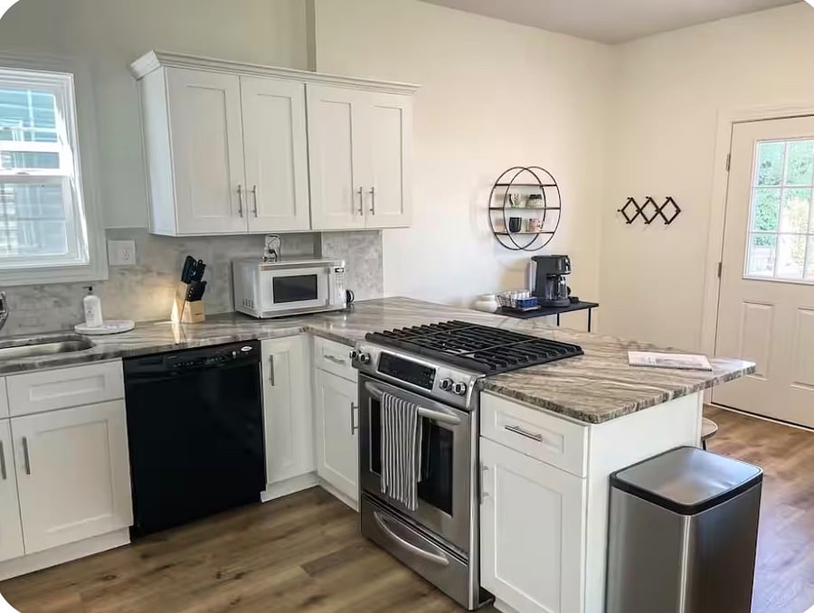 Furnished Finder property 599264_1 photo 11