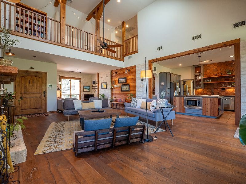 Furnished Finder property 599294_1 photo 9