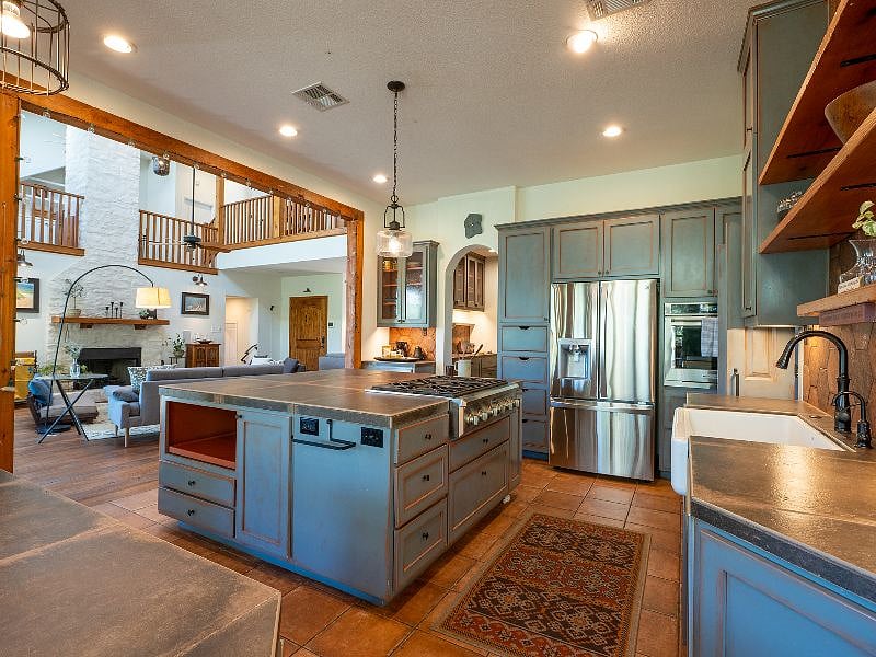 Furnished Finder property 599294_1 photo 13