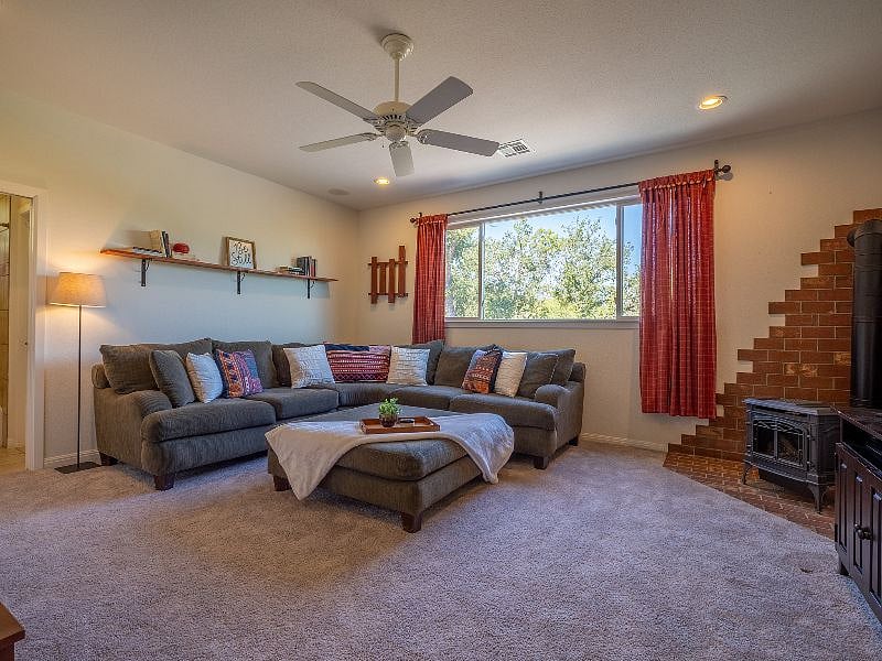 Furnished Finder property 599294_1 photo 40