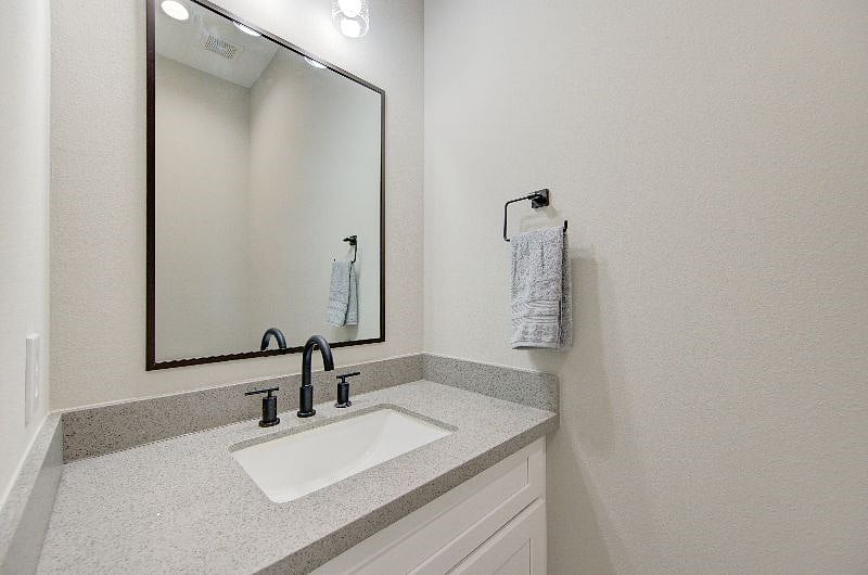 Furnished Finder property 599355_1 photo 18