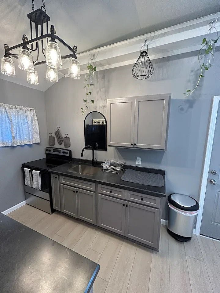 Furnished Finder property 599395_1 photo 6