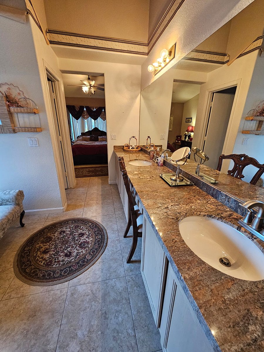 Furnished Finder property 599403_1 photo 26