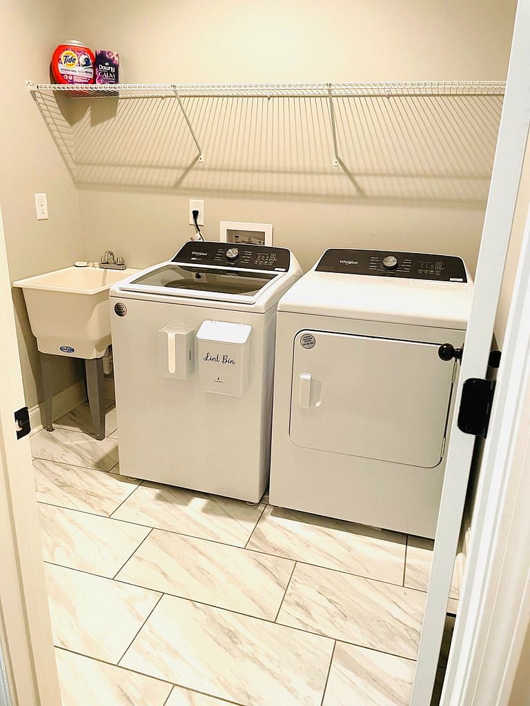 Furnished Finder property 599410_1 photo 36