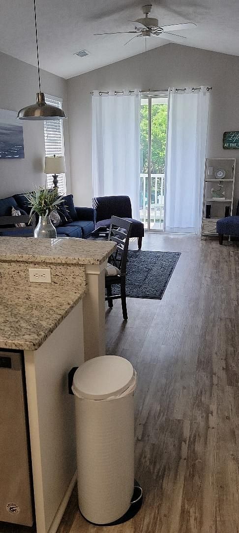 Furnished Finder property 599425_1 photo 7