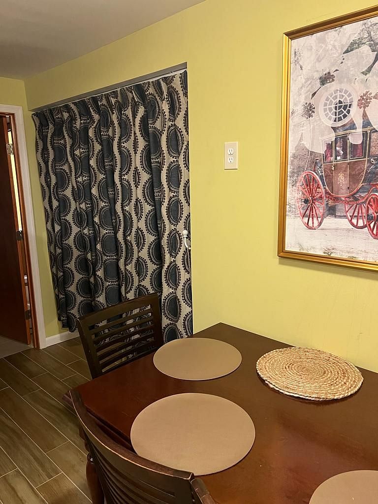 Furnished Finder property 599433_1 photo 3