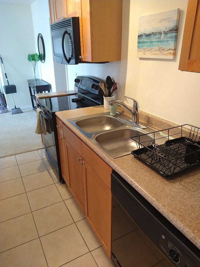 Furnished Finder property 599434_1 photo 9