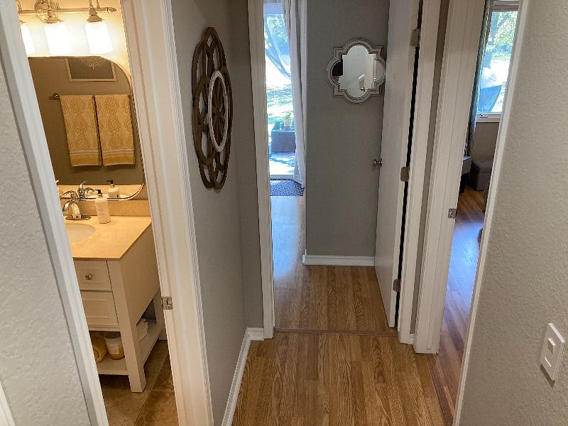 Furnished Finder property 599439_1 photo 6