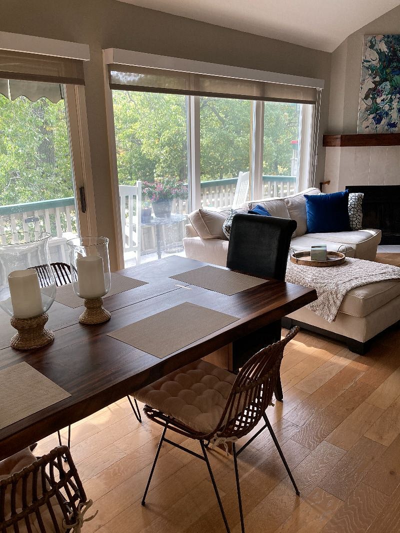 Main Dining & Den (second floor)