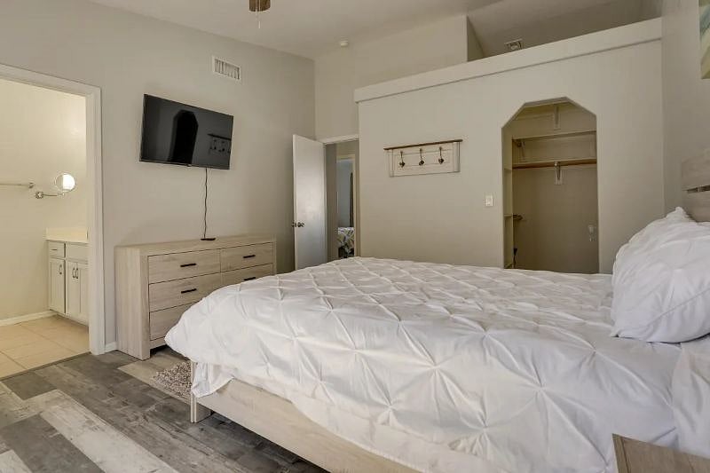 Furnished Finder property 599457_1 photo 6