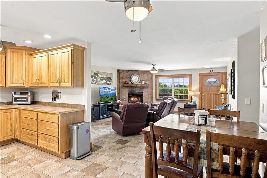 Furnished Finder property 599524_1 photo 24