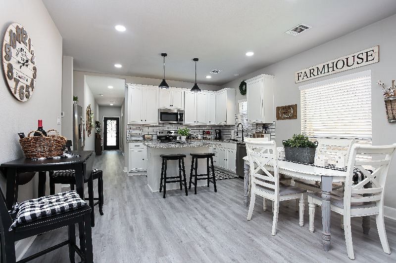 Furnished Finder property 599617_1 photo 7