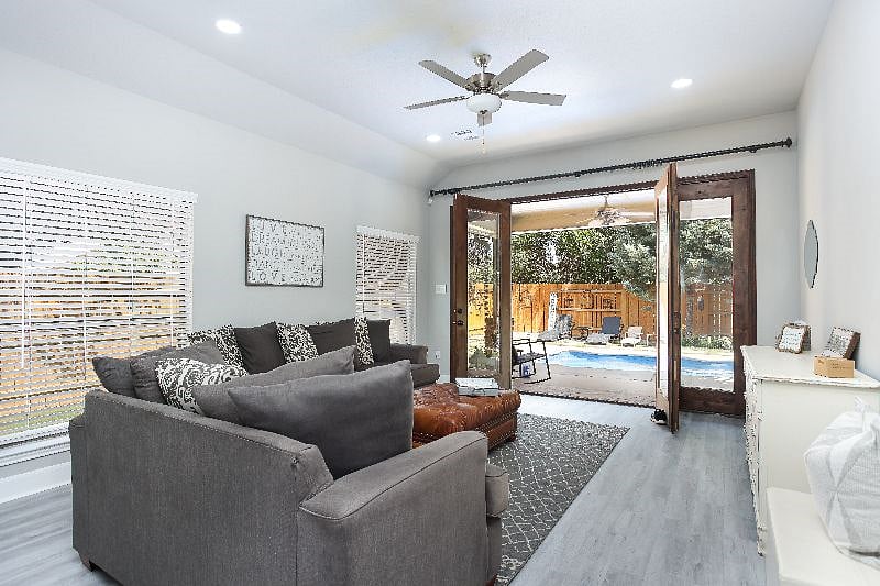 Furnished Finder property 599617_1 photo 14