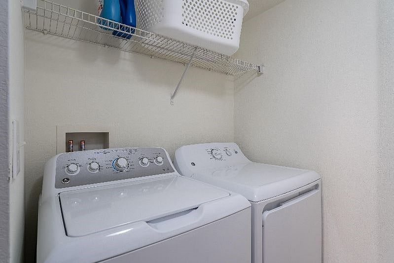 Furnished Finder property 599671_1 photo 12
