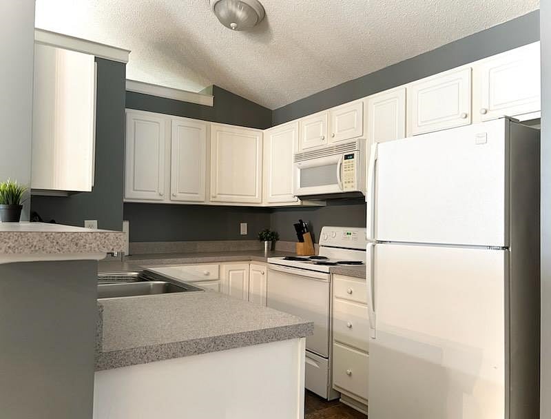 Furnished Finder property 599681_1 photo 8