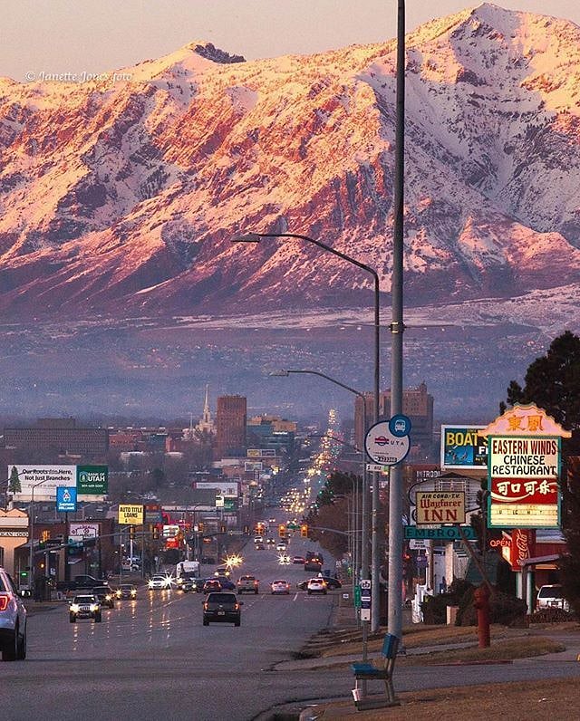 Ogden is 3 miles away and several Ski Resorts within 20 miles from Ogden.