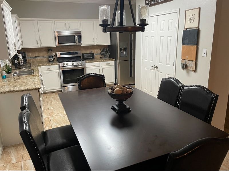 Furnished Finder property 599771_1 photo 7
